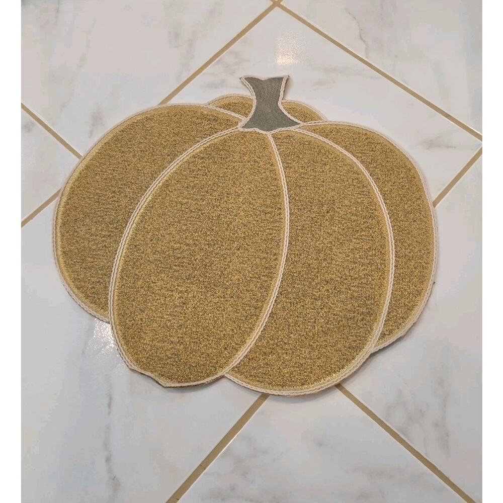 Evermaple Bouclé Pumpkin Shaped Placemats 16x16 Fall Thanksgiving Set(3) - Picture 4 of 4